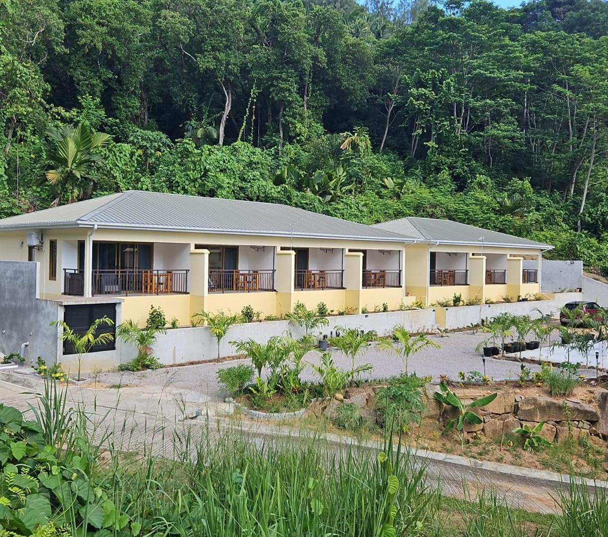 Solea Self Catering Hotel Victoria Ngoại thất bức ảnh